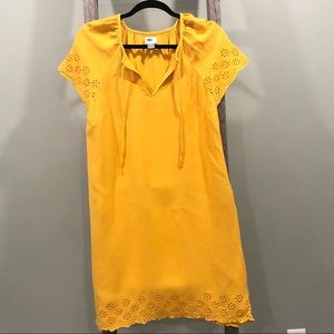 Old Navy M Mustard Yellow Eyelet Daisy Sun Dress